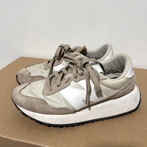 New Balance 237